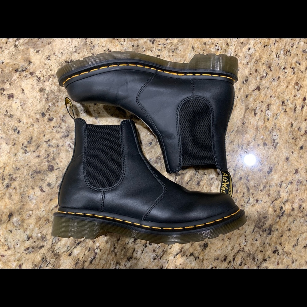 2976 Dr. Marten’s Boots women’s size 7